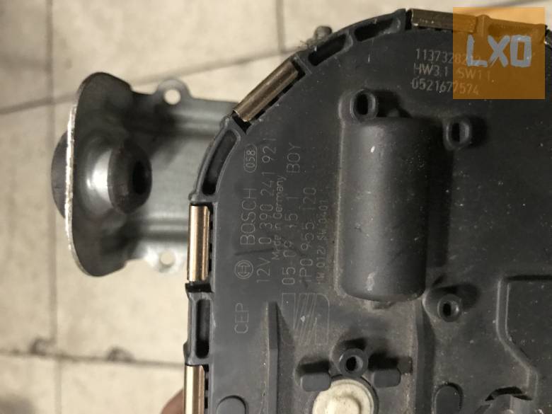 SEAT LEON 1P *  jobb ablaktörlő motor-szerkezettel 1P0 955 120 apróhirdetés