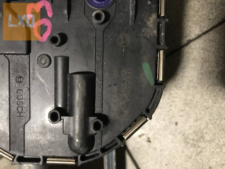 SKODA OCTAVIA  III -- ablaktörlő szerkezet + motor 5E1 955 119 A apróhirdetés