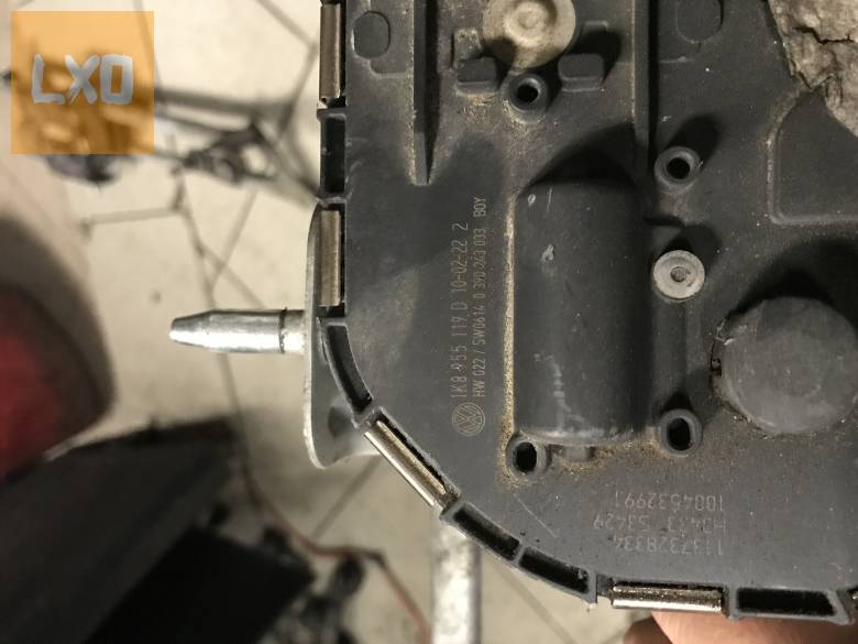 VW SCIROCCO -- ablaktörlő szerkezet + motor 1K8 955 119 D apróhirdetés