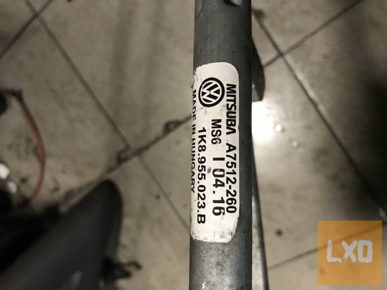 VW SCIROCCO  -- ablaktörlő szerkezet + motor 1K8 955 119 B apróhirdetés