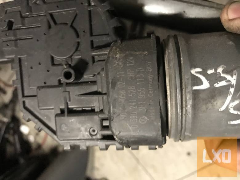 VW PASSAT B5  -- BAL ablaktörlő szerkezet + motor 1T0 955 119 C apróhirdetés
