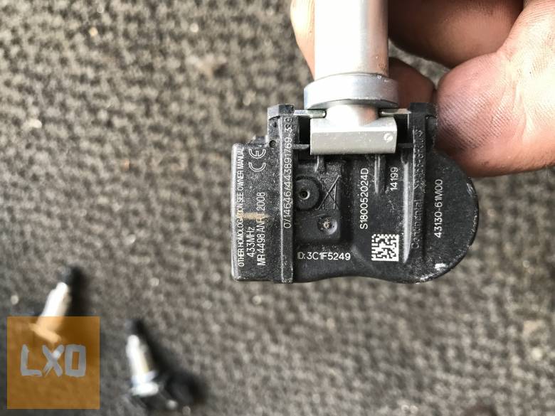 SUZUKI SX4 S-CROSS  /  TPMS szenzor 43130-61M00 apróhirdetés