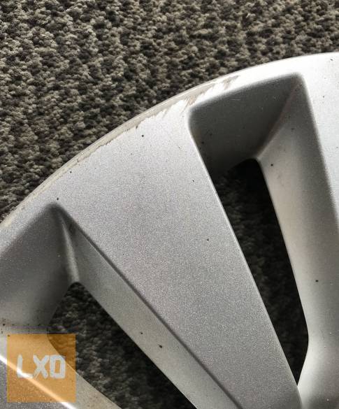 SKODA OCTAVIA III -- dísztárcsa R15 5E0 601 147 C apróhirdetés