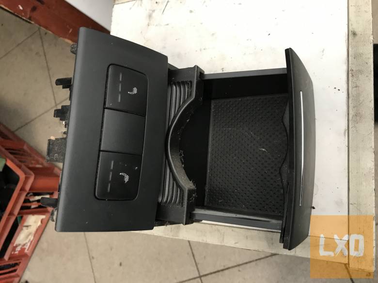 SKODA OCTAVIA II -- hátsó ülésfűtés kapcsoló +konzol 1Z0 857 961 apróhirdetés