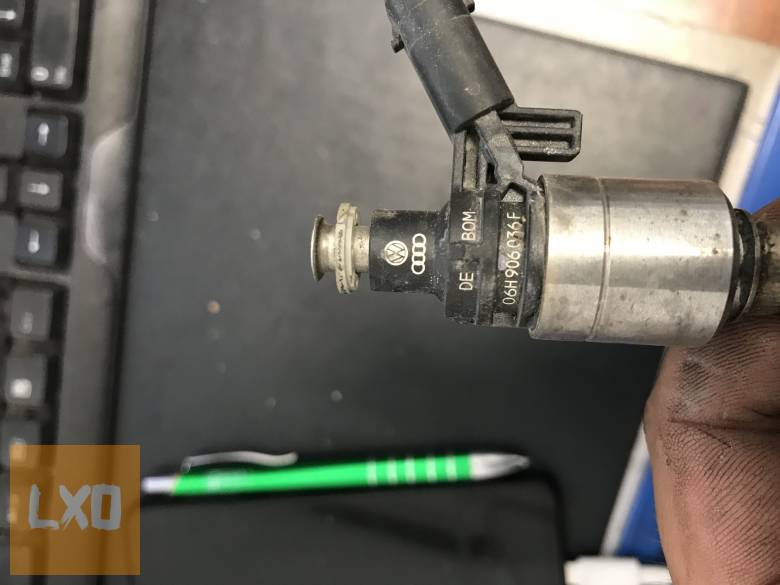 VW GOLF V_OCTAVIA II_LEON 1P 1,8 TSI-- injektor 06H 906 036 F apróhirdetés