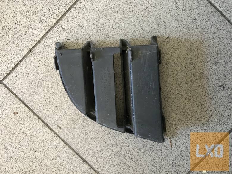 SKODA OCTAVIA II -- jobb első díszrács 1Z0 853 666 C apróhirdetés