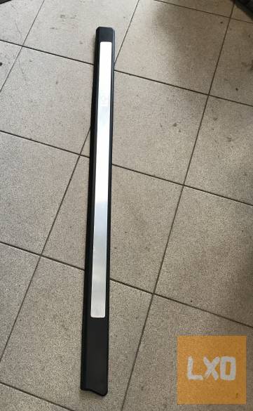 AUDI A3 8P (3ajtós) jobb küszöb díszléc apróhirdetés