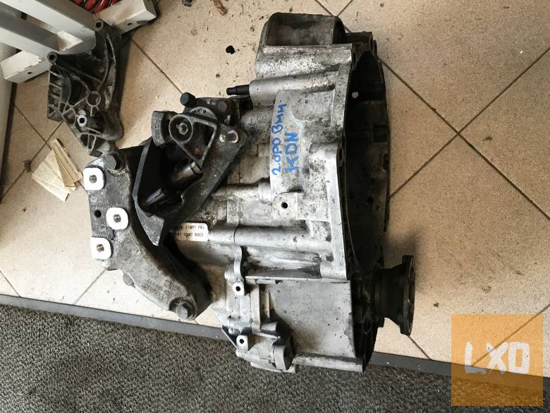 VW GOLF V 2,0 PD BMM 140LE - KDN VÁLTÓ apróhirdetés