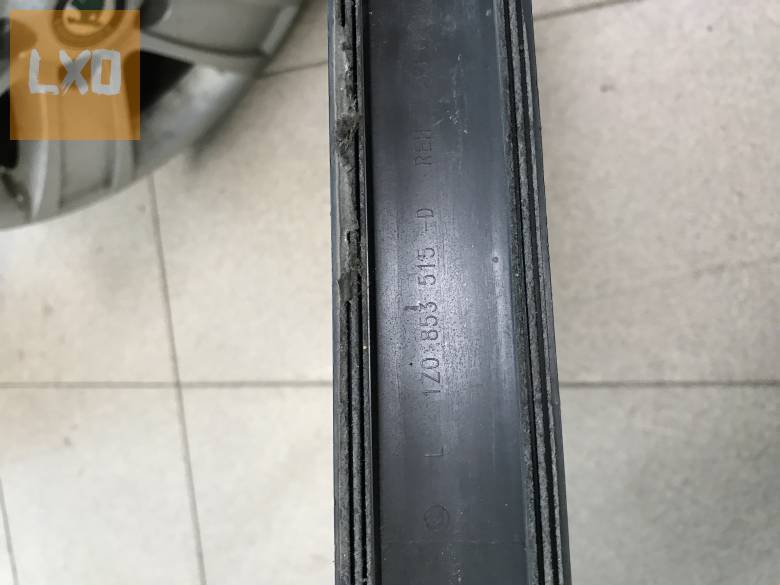 SKODA OCTAVIA II - bal első ajtó díszléc 1Z0 853 515 D apróhirdetés
