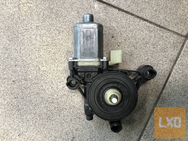 SKODA OCTAVIA III  *  bal első ablakemelő motor  5Q0 959 801 B apróhirdetés