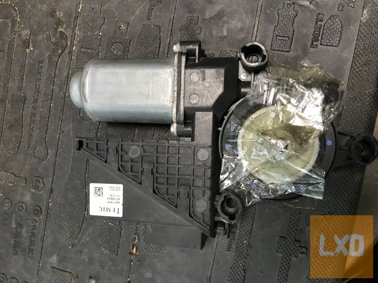 SKODA ROOMSTER -- jobb első ablakemelő motor  6Y2 959 801 apróhirdetés