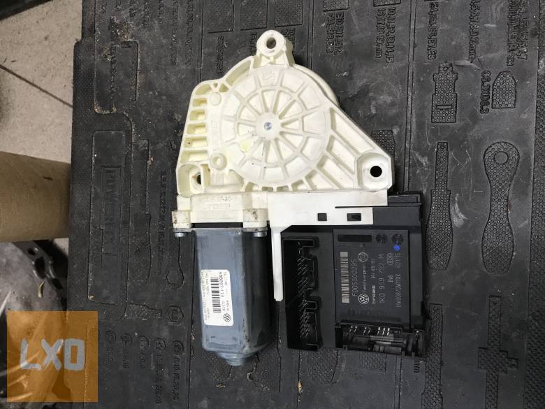 VW PASSAT B6 -- jobb első ablakemelő motor  1K0 959 792 M apróhirdetés