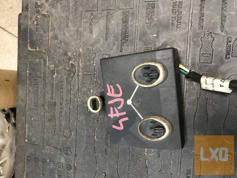 AUDI A6 4F -- jobb első ajtóvezérlő 4F0 959 792 E apróhirdetés