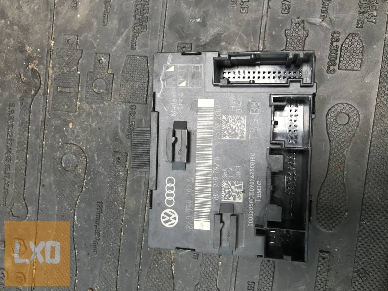 AUDI A4 B8 -- jobb első ajtóvezérlő 8K0 959 792 A apróhirdetés