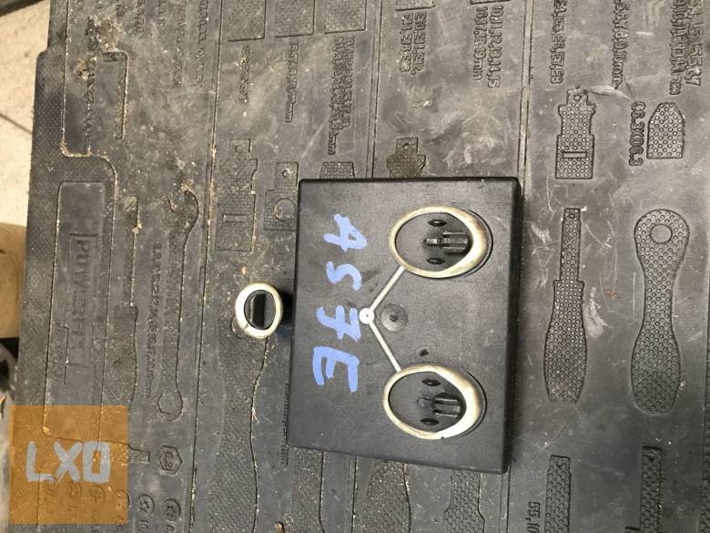 AUDI A4 B8  -- jobb első ajtóvezérlő 8K0 959 792 apróhirdetés