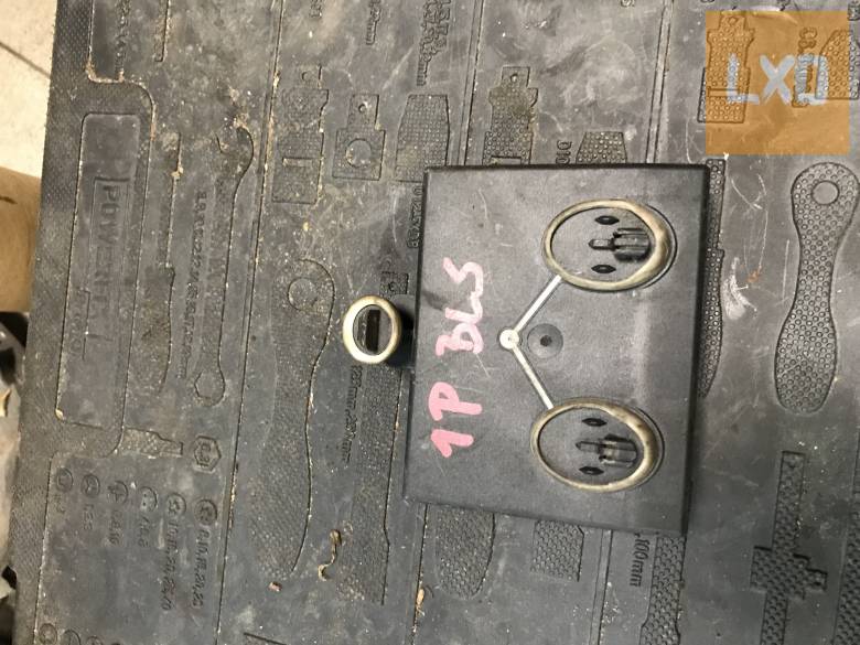 SEAT LEON 1P FL -- jobb első ajtóvezérlő 7N0 959 792 apróhirdetés