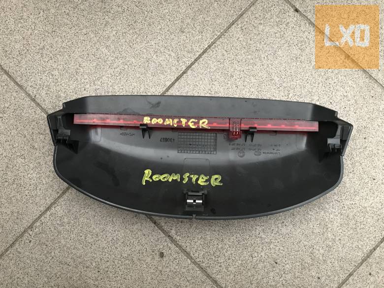 SKODA ROOMSTER  -- pótféklámpa apróhirdetés