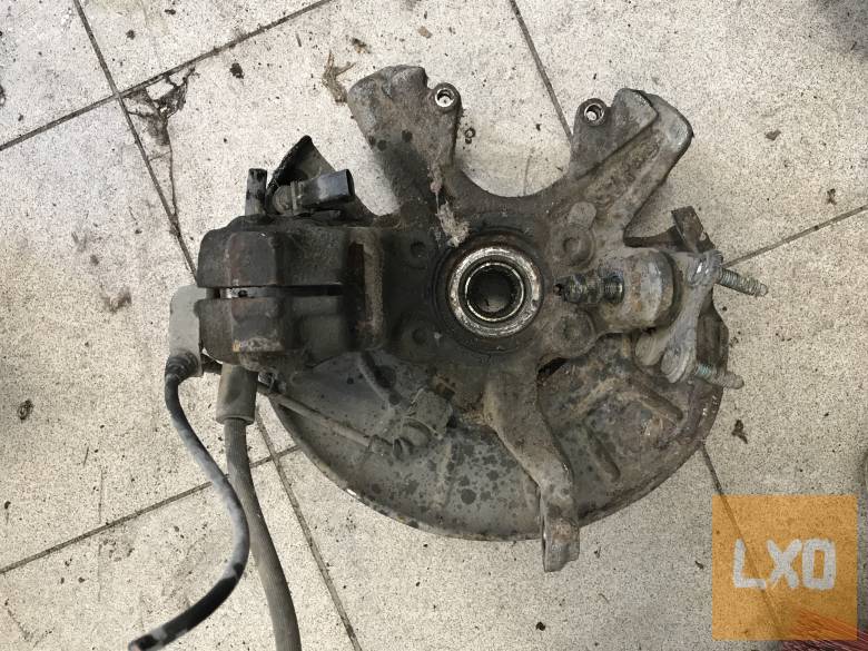 VW GOLF V 1,4 16V - bal első csonkállvány apróhirdetés