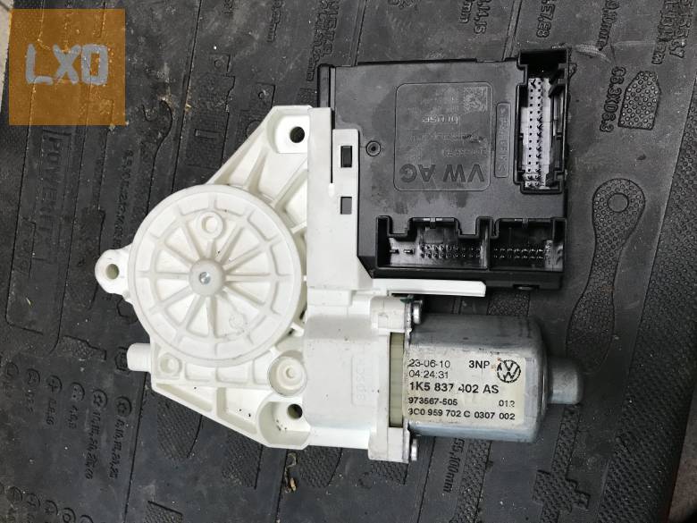 VW GOLF VI VARIANT  -* jobb első ablakemelő motor 3C0 959 792 A apróhirdetés