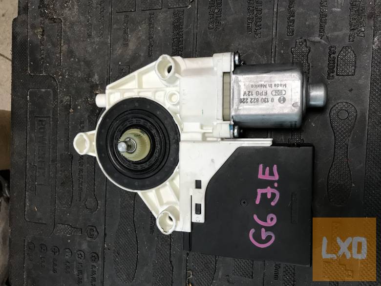 VW GOLF VI VARIANT  -* jobb első ablakemelő motor 3C0 959 792 A apróhirdetés