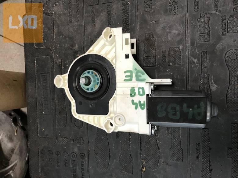 AUDI A4 B8  -* jobb első ablakemelő motor 8K0 959 802 A apróhirdetés