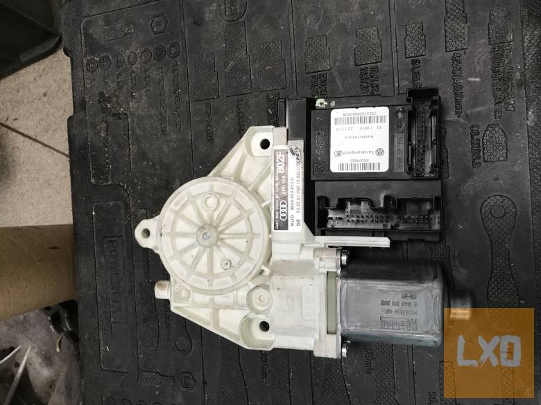 AUDI A3 8P  -* jobb első ablakemelő motor 8P0 959 802 F apróhirdetés