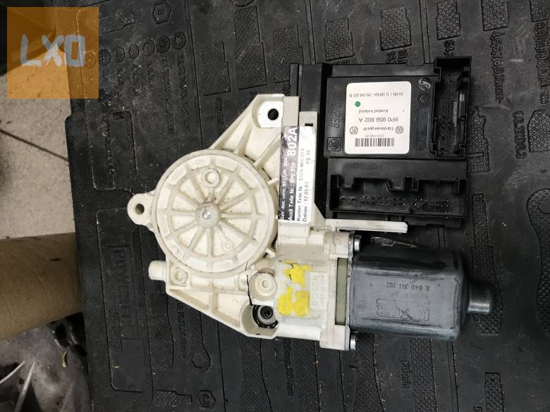 AUDI A3 8P  -* jobb első ablakemelő motor 8P0 959 802 A apróhirdetés