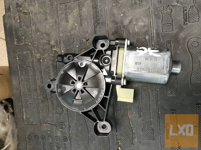 SKODA OCTAVIA III  - jobb első ablakemelő motor 5Q0 959 802 B apróhirdetés