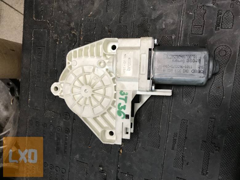 SKODA SUPERB 3T  - jobb első ablakemelő motor 8K0 959 802 A apróhirdetés