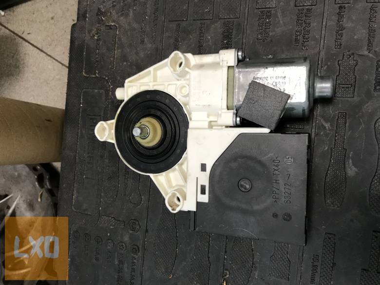 AUDI A3 8P   - jobb ablakemelő motor 8P0 959 802 A apróhirdetés