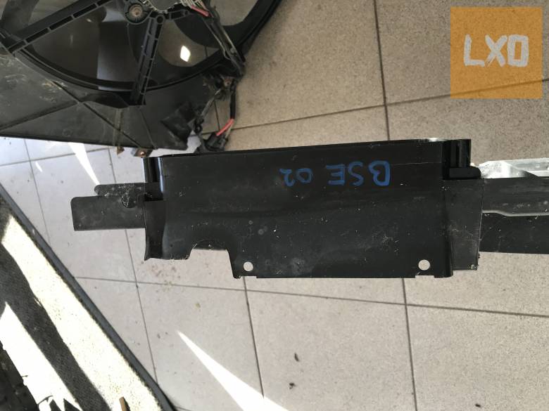 SKODA OCTAVIA II 1,6 BSE homlokfal konzol 1Z0 121 285 D apróhirdetés