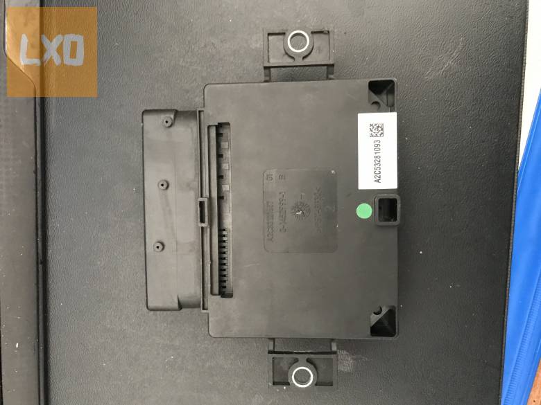 AUDI A4 B8 - kézifék vezérlő 8K0 907 801 E apróhirdetés