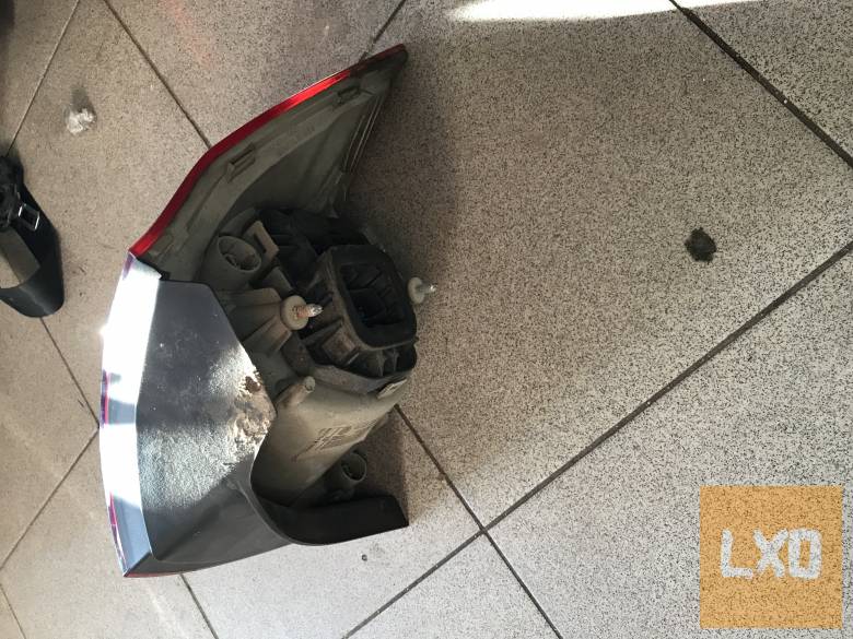 VW GOLF V_ bal hátsó lámpa 1K6 945 095 G apróhirdetés