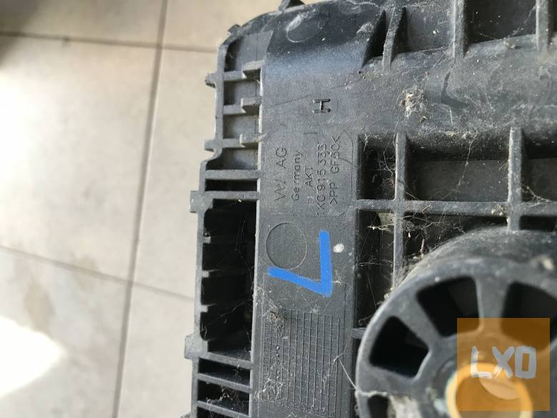 VW GOLF V_OCTAVIA II_LEON 1P 1,6 BSE akkumulátor tálca 1K0 915 333 apróhirdetés