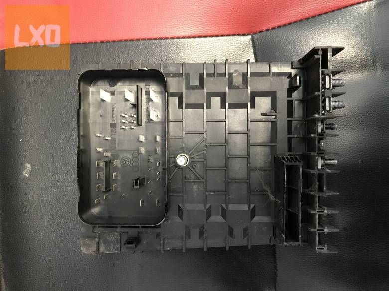 VW GOLF V_OCTAVIA II_LEON 1P 1,6 BSE biztosítéktábla 1K0 937 125 A apróhirdetés