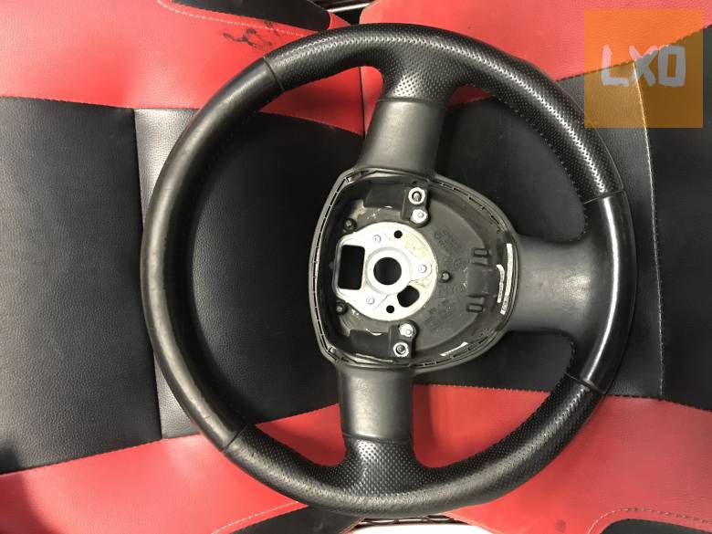 AUDI A3 8P - bőr kormány ( 3 ágú) apróhirdetés