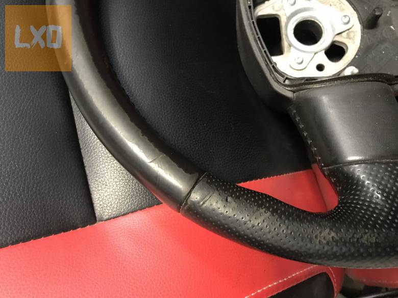 AUDI A3 8P - bőr kormány ( 3 ágú) apróhirdetés