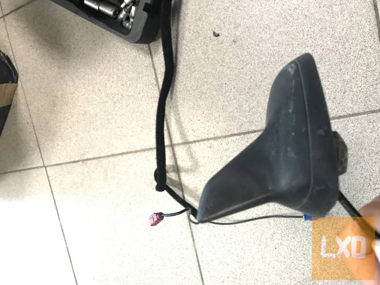 AUDI A3 8P ( 3 ajtós) antenna 8P0 035 503 K apróhirdetés