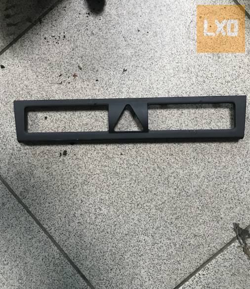 AUDI A3 8P -- középkonzol keret apróhirdetés