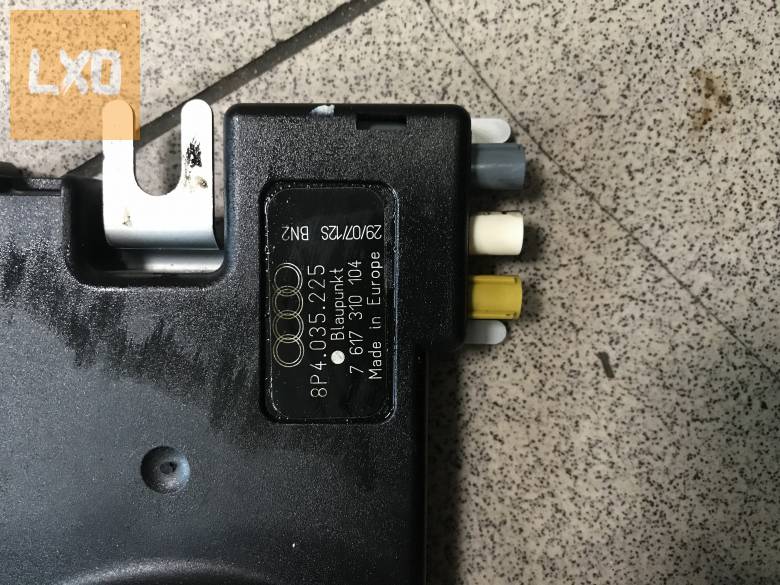AUDI A3 8P ( 3 ajtós) antenna erősítő 8P4 035 225 apróhirdetés