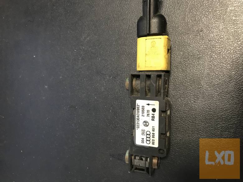 AUDI A4 B6 / B7  * ütközés érzékelő 8E0 959 651 apróhirdetés