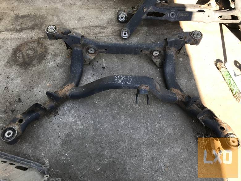 AUDI A6 4G QUATTRO   * hátsó bölcső apróhirdetés