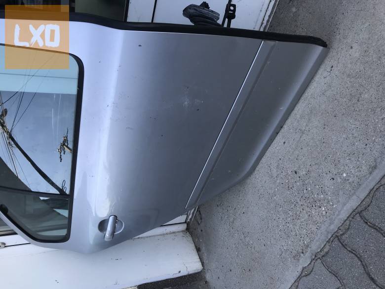 SKODA OCTAVIA II ( 5ajtós) job hátsó ajtó apróhirdetés