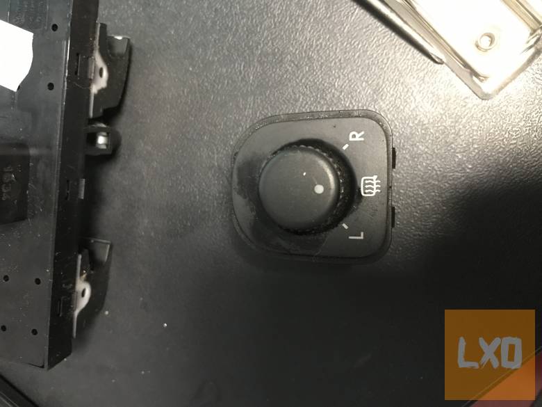 VW GOLF V * tükör állító kapcsoló 1K0 959 565 A apróhirdetés