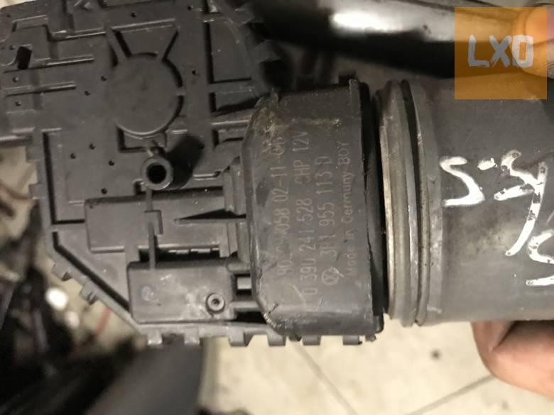 VW PASSAT B5 * ablaktörlő szerkezet motorral 3B1 955 113 D apróhirdetés
