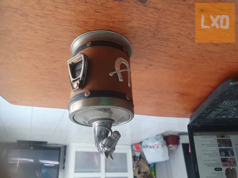 retro lófejes cigarettakináló apróhirdetés