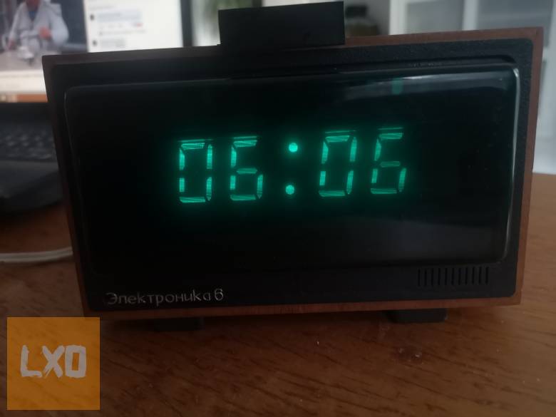 retro orosz Elektronika 6 asztali óra apróhirdetés