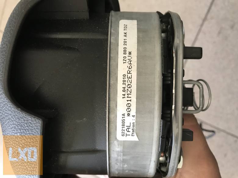 SKODA OCTAVIA II FL * kormánylégzsák 1Z0 880 201 AK apróhirdetés