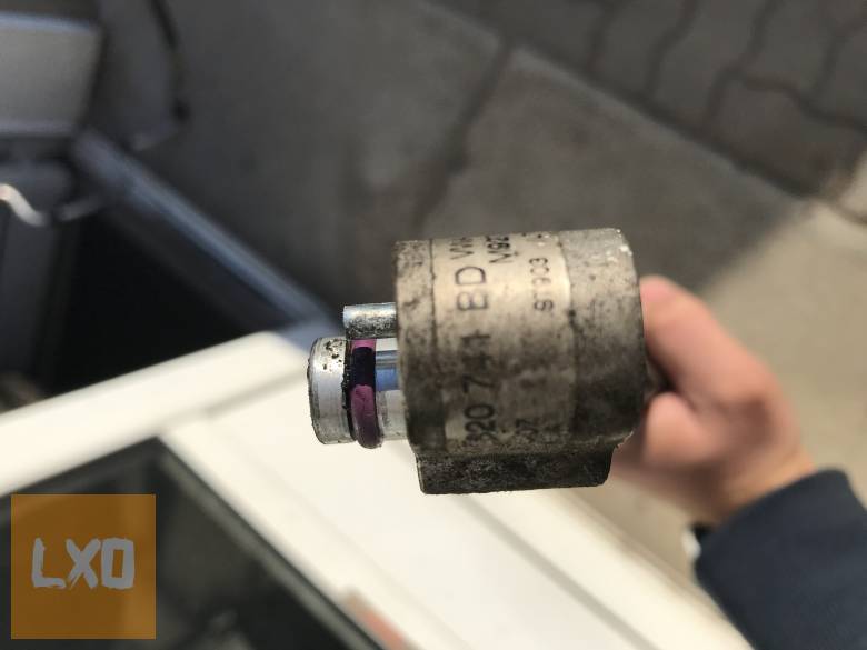 VW GOLF V 2,0 PD BMM - klímacső 1K0 820 741 BD apróhirdetés