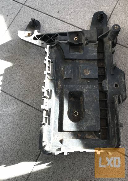 VW GOLF V  1,6 BSE - akkumulátor tálca 1K0 915 333 apróhirdetés